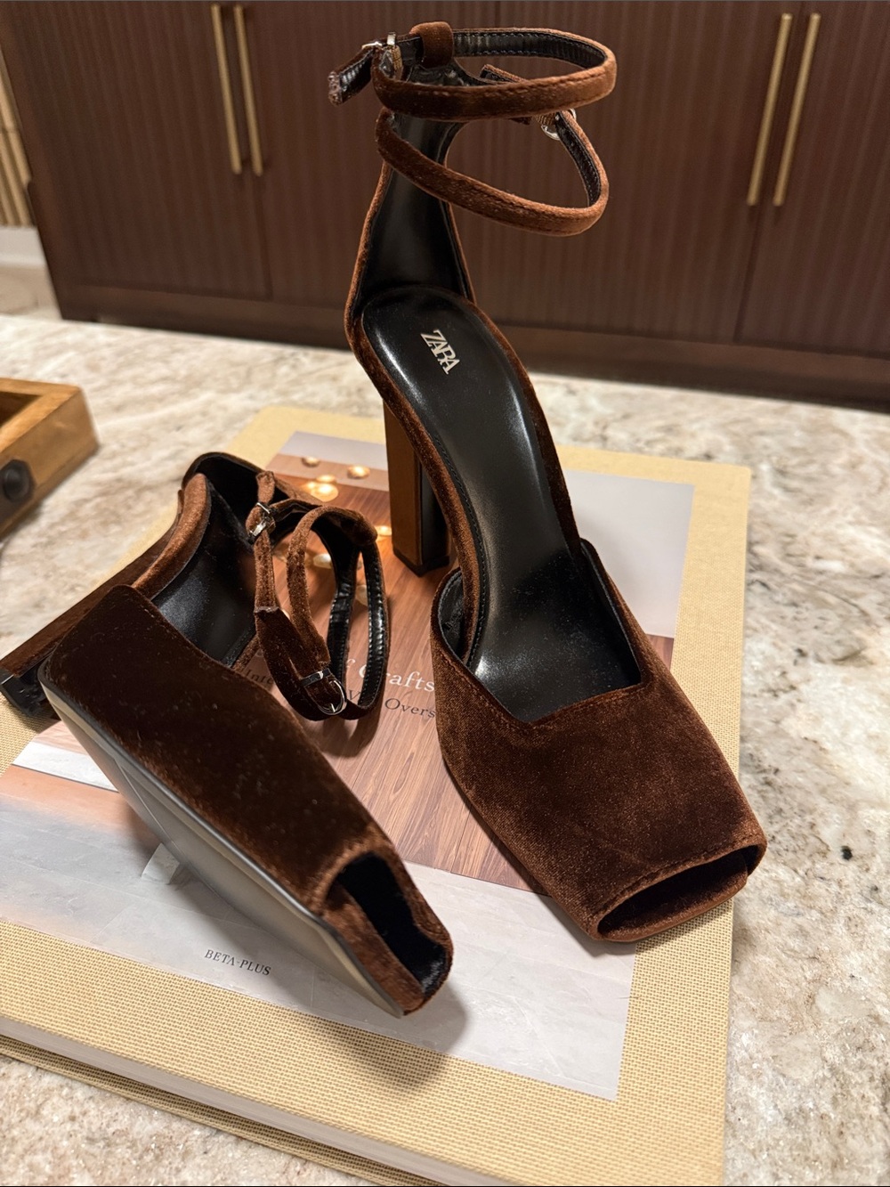 NWOT Zara heels size 40 - Picture 3 of 4
